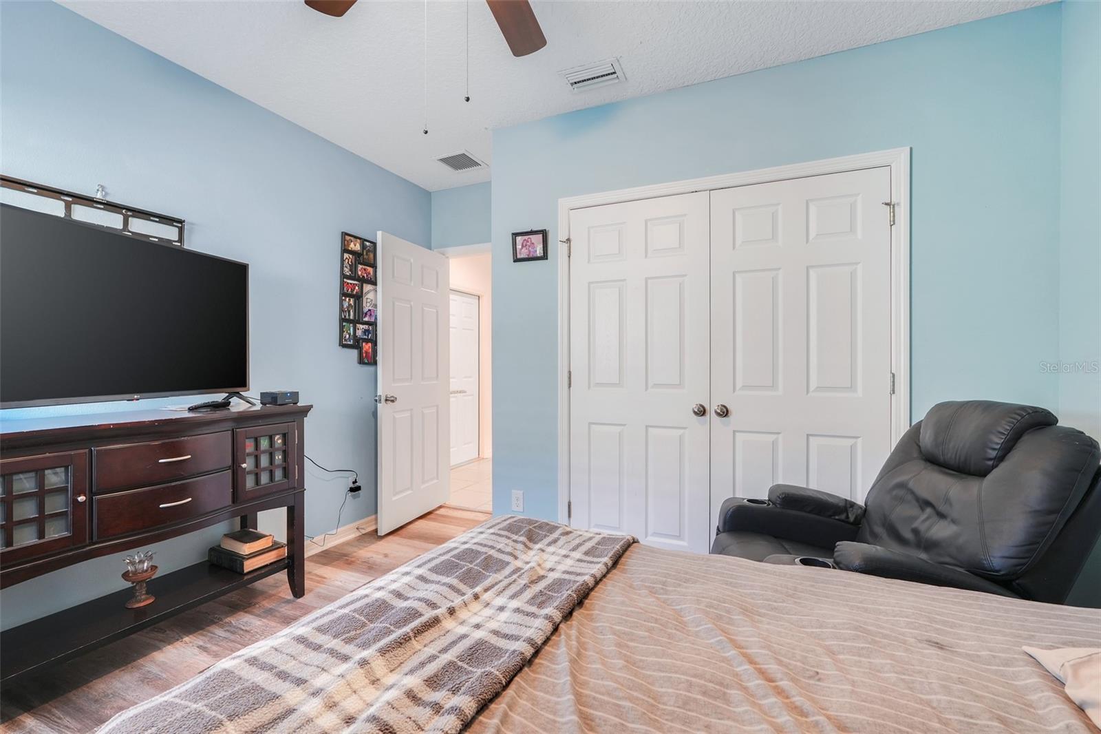 Image 26 of 31 For 9792 Kinmore Drive