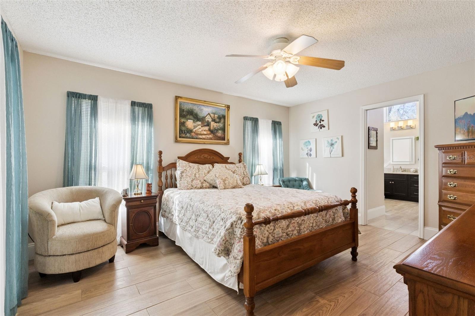 Image 16 of 42 For 33004 Joel Court