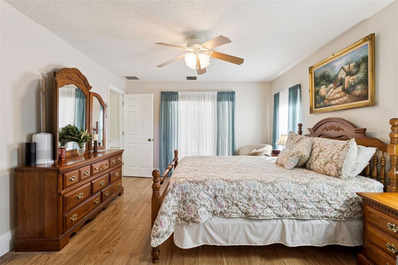 Image 17 of 42 For 33004 Joel Court