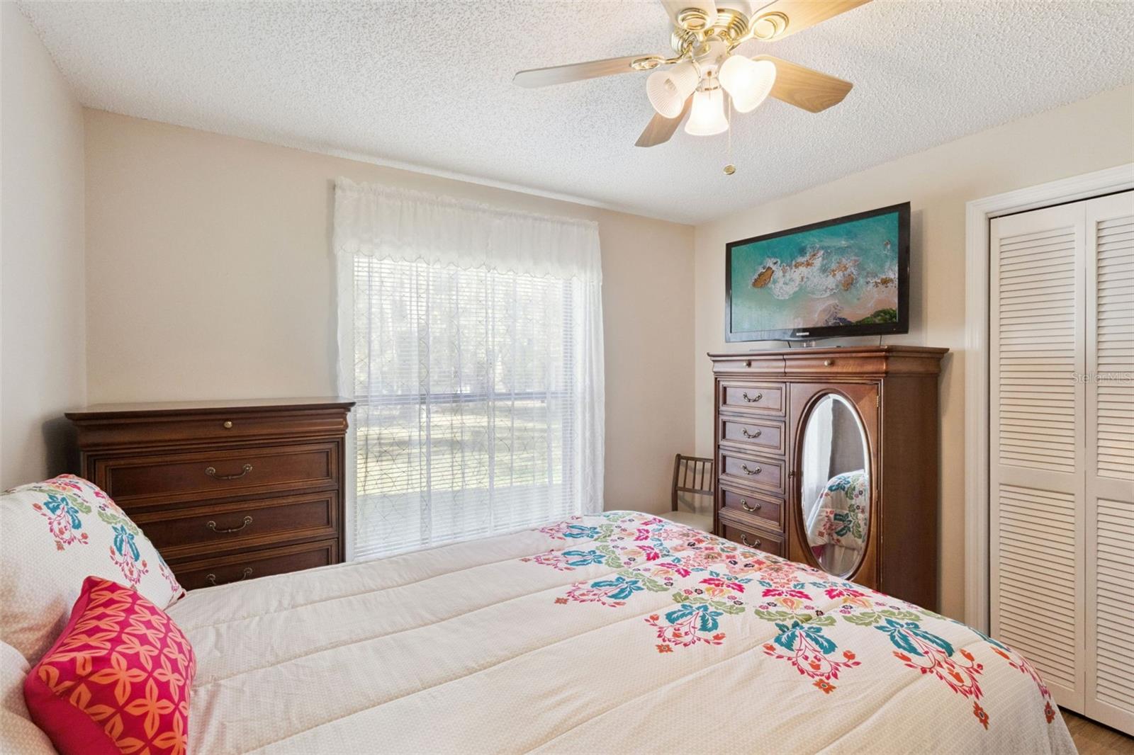 Image 19 of 42 For 33004 Joel Court