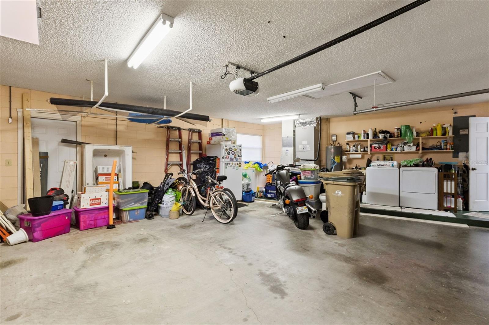 Image 24 of 42 For 33004 Joel Court