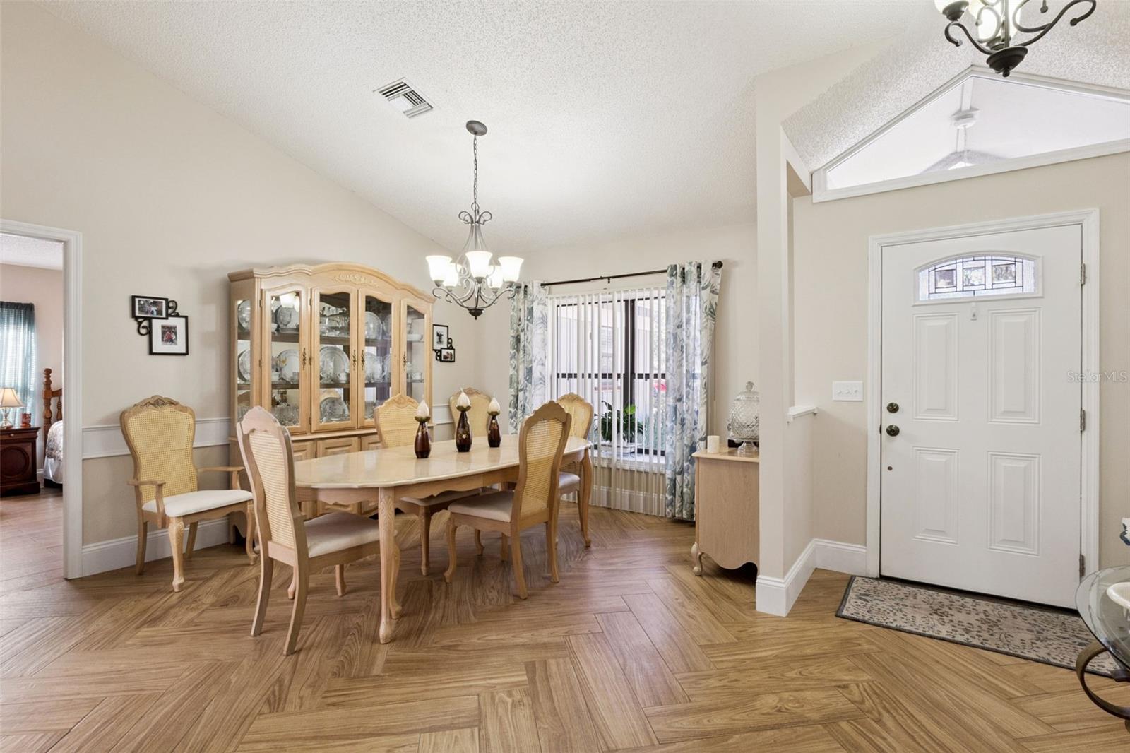 Image 4 of 42 For 33004 Joel Court