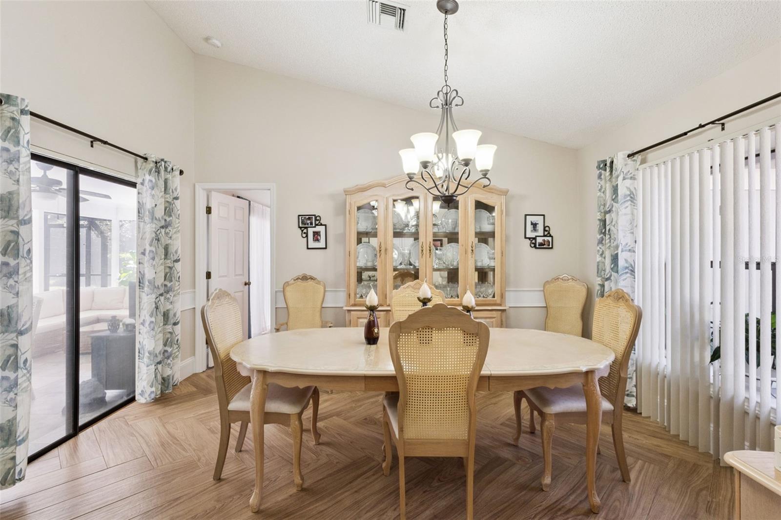 Image 5 of 42 For 33004 Joel Court