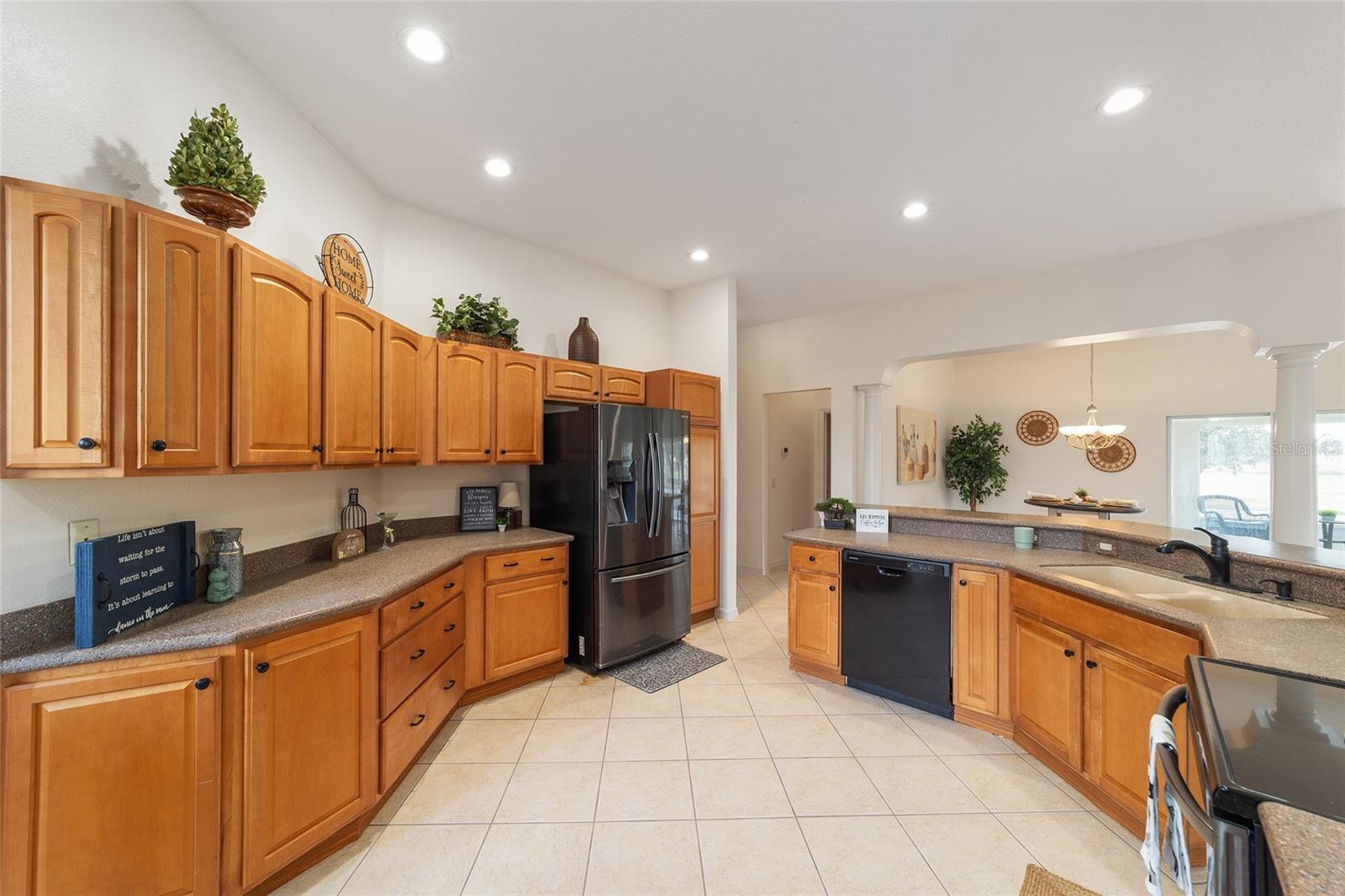 Image 21 of 50 For 8761 168th Kittredge Loop