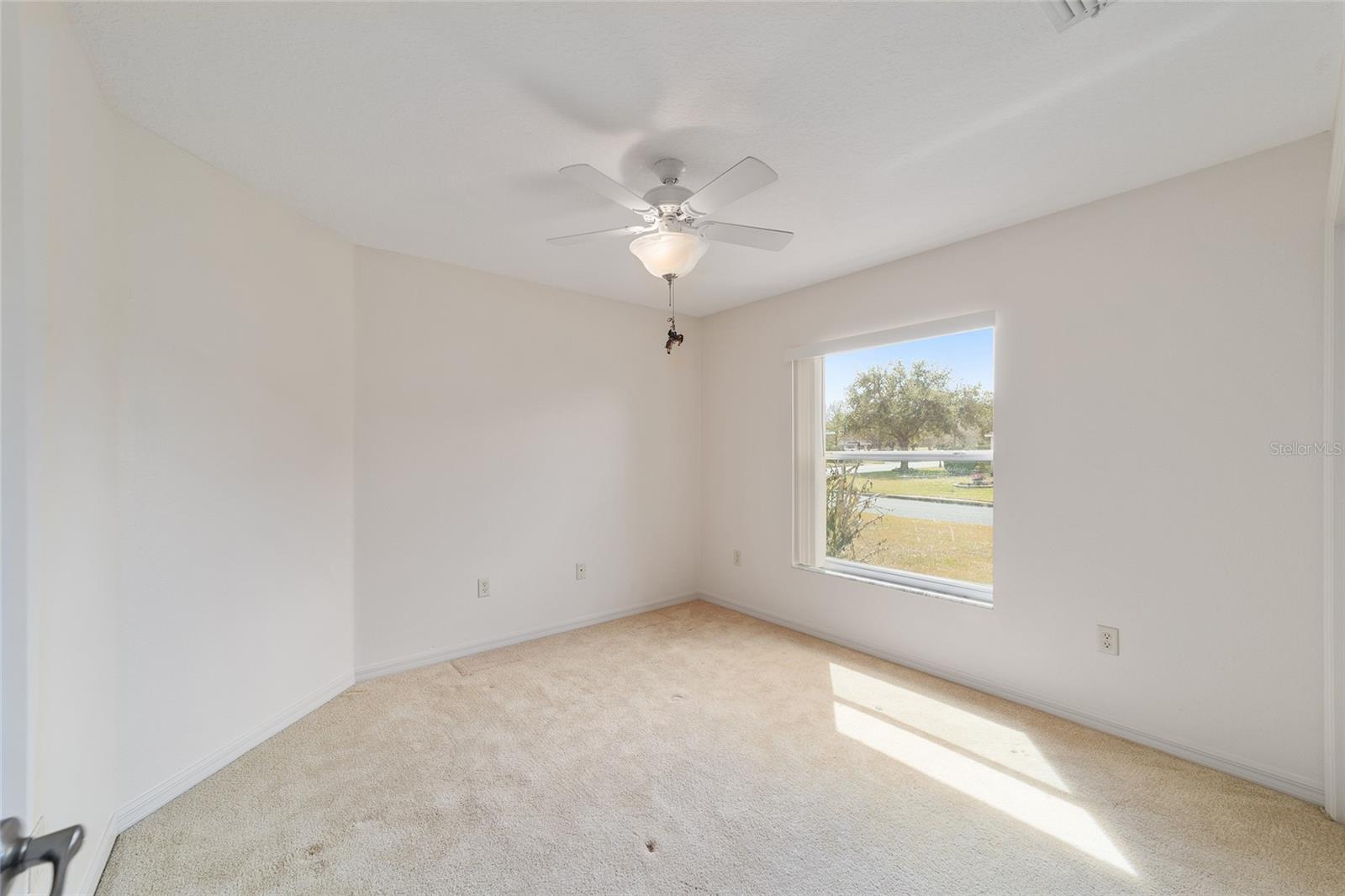 Image 33 of 50 For 8761 168th Kittredge Loop