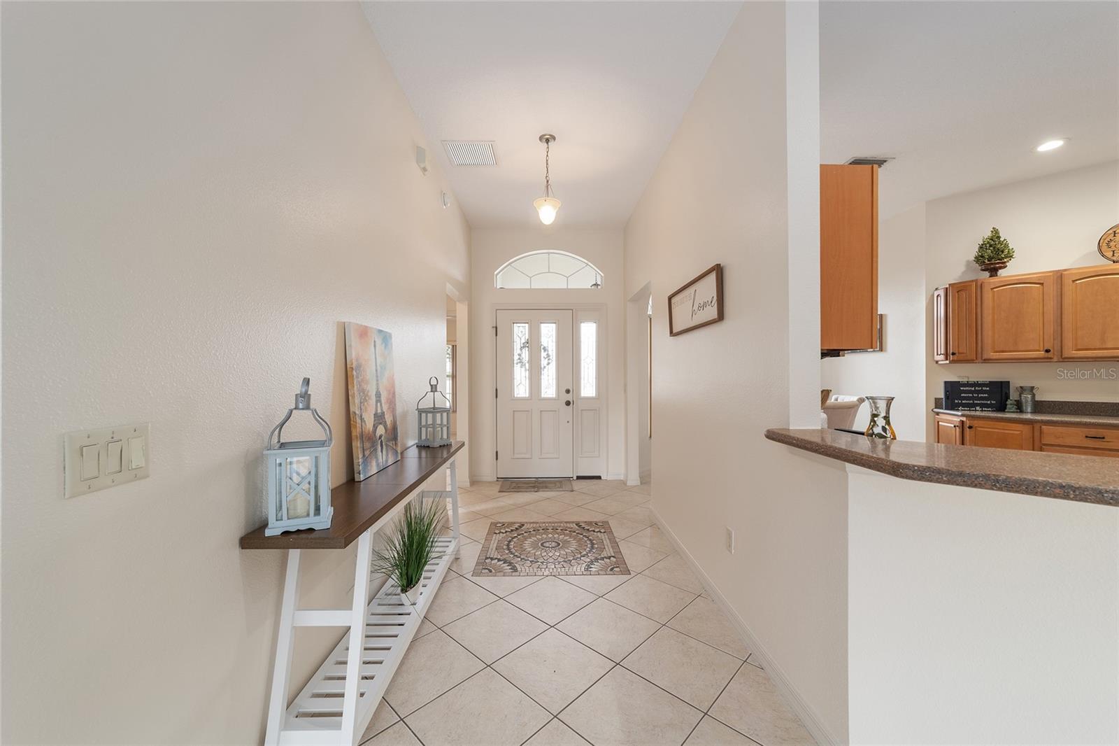 Image 9 of 50 For 8761 168th Kittredge Loop