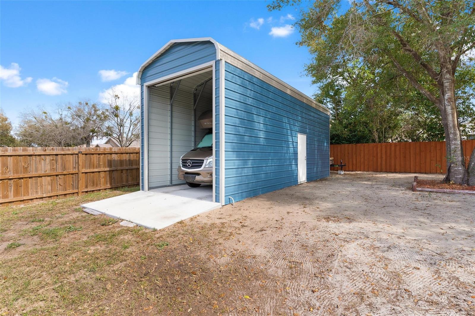 Image 37 of 49 For 41428 Tarpon Avenue