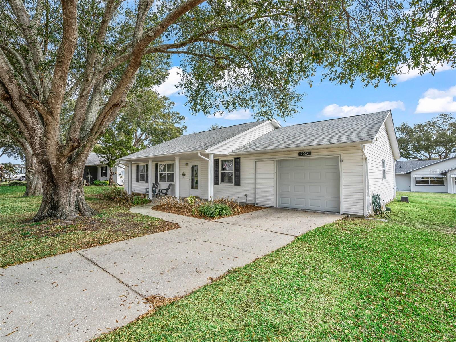 Image 3 of 47 For 2003 Tweed Court