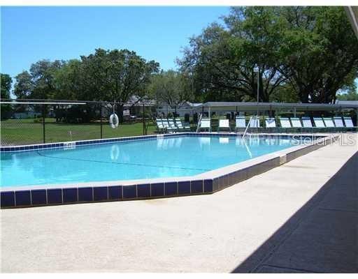 Image 38 of 47 For 2003 Tweed Court