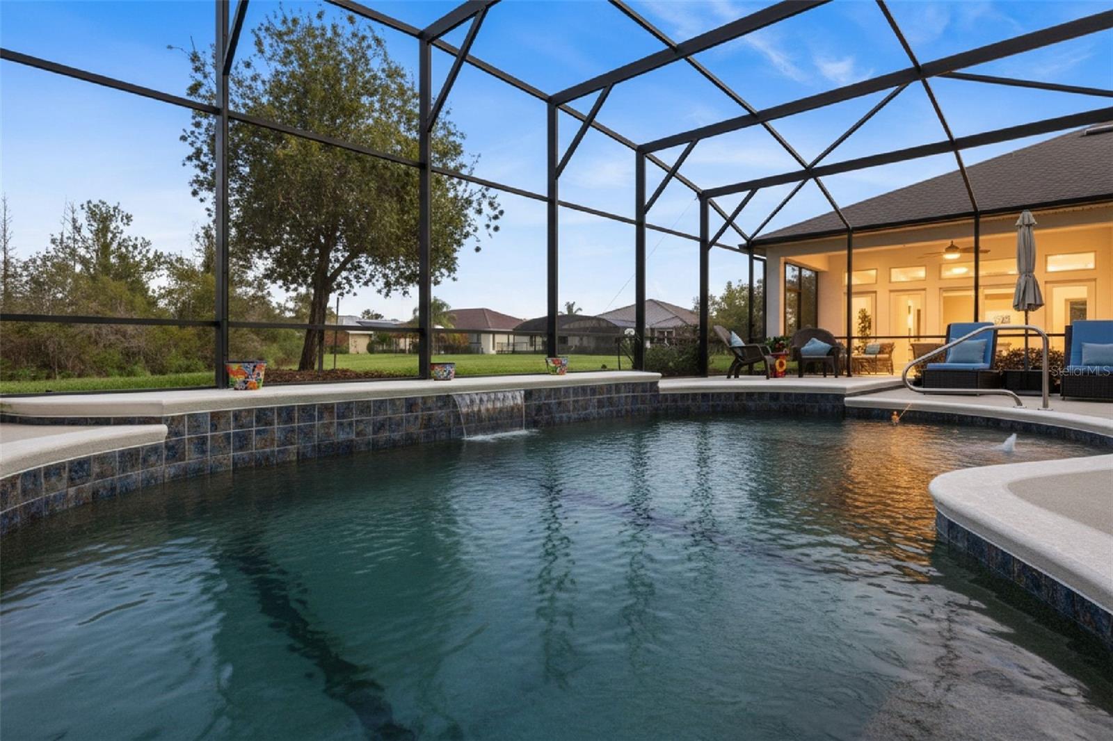 Image 32 of 75 For 812 San Raphael Street