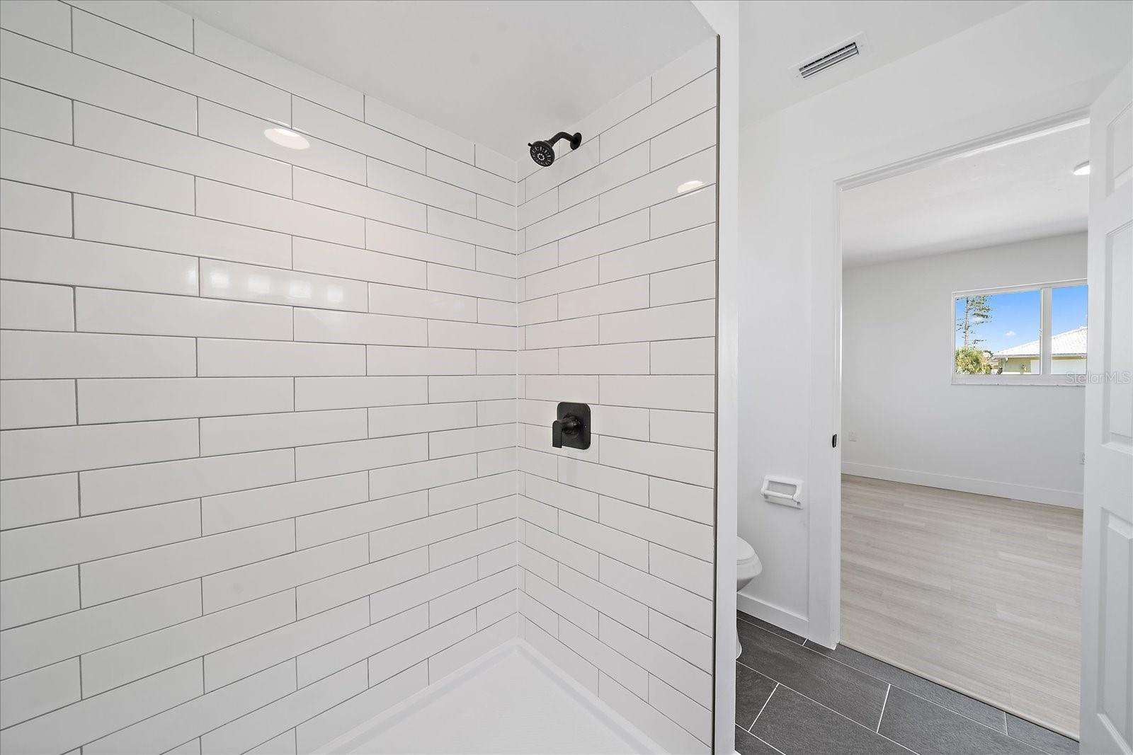 Image 22 of 36 For 2210 Blackwood Drive