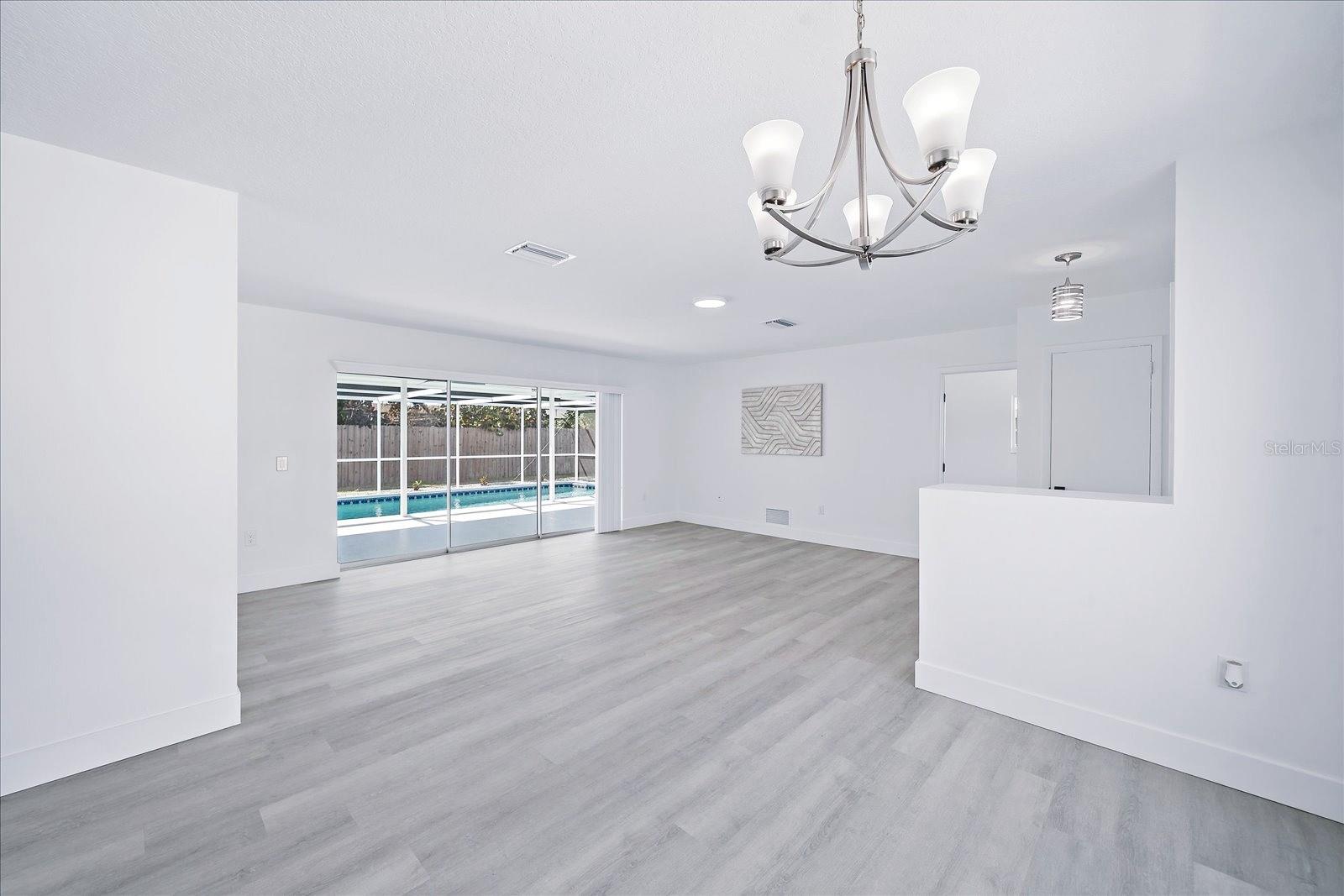 Image 8 of 36 For 2210 Blackwood Drive