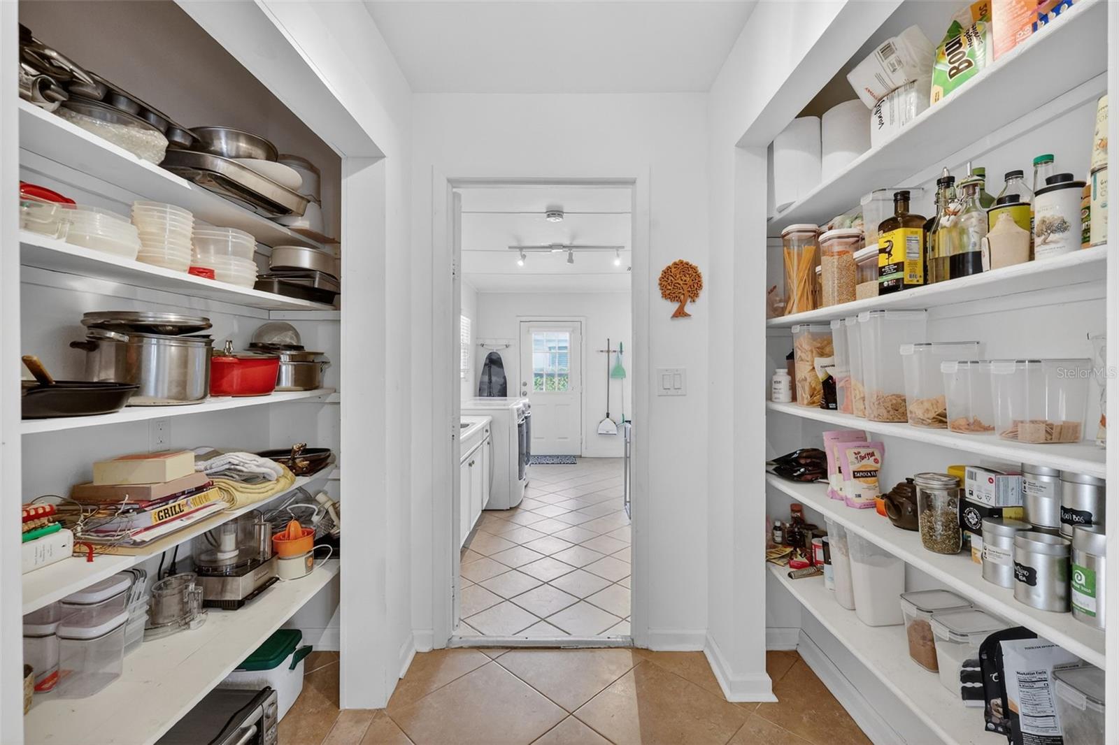 Image 18 of 60 For 33225 Lakeshore Drive