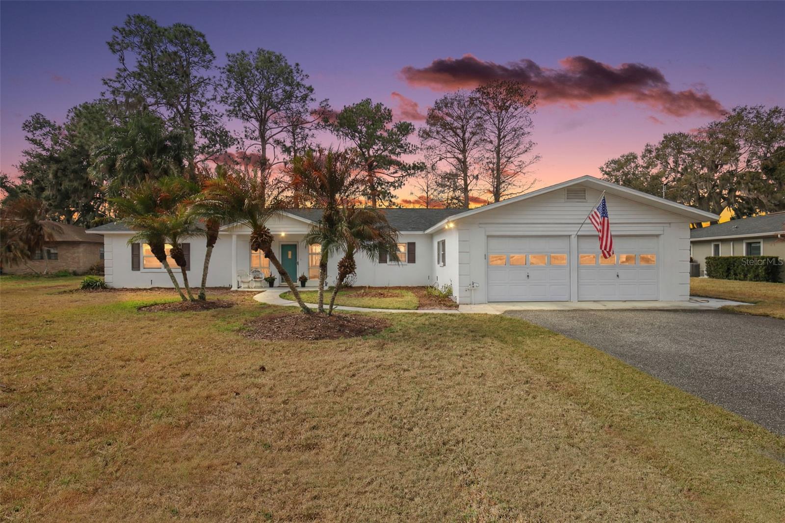 Image 2 of 60 For 33225 Lakeshore Drive