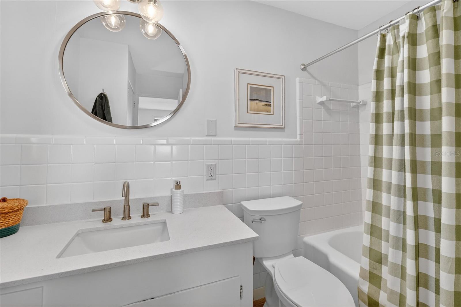 Image 27 of 60 For 33225 Lakeshore Drive