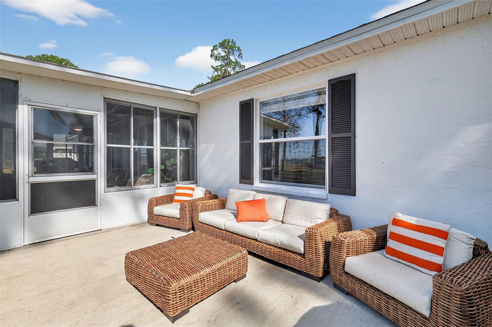 Image 38 of 60 For 33225 Lakeshore Drive