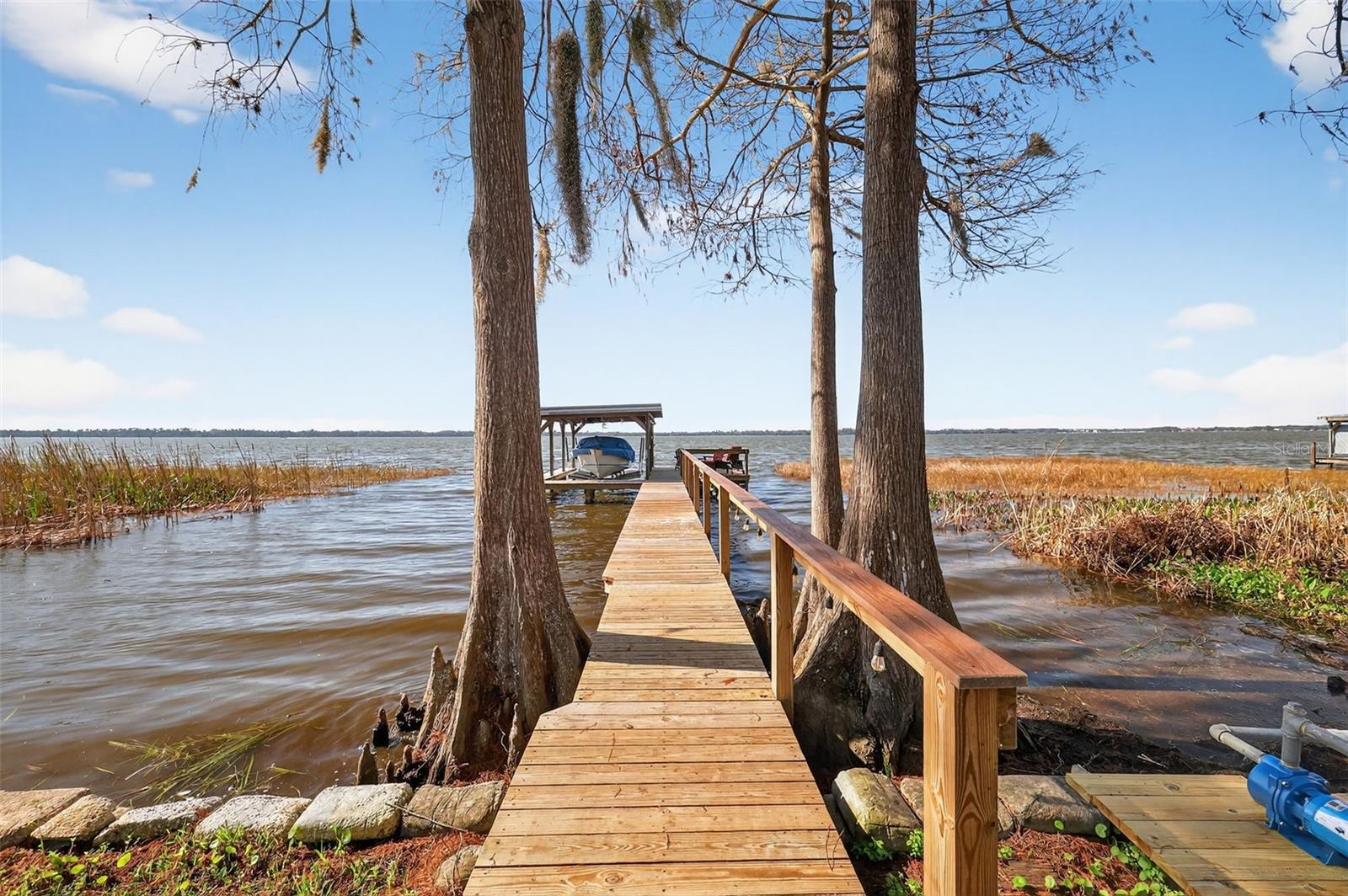 Image 6 of 60 For 33225 Lakeshore Drive