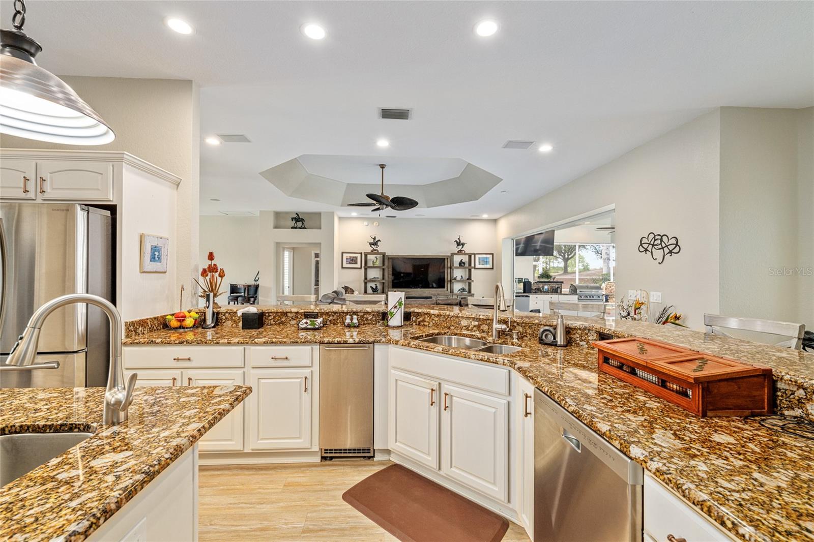 Image 20 of 75 For 8645 177th Grassmere Street