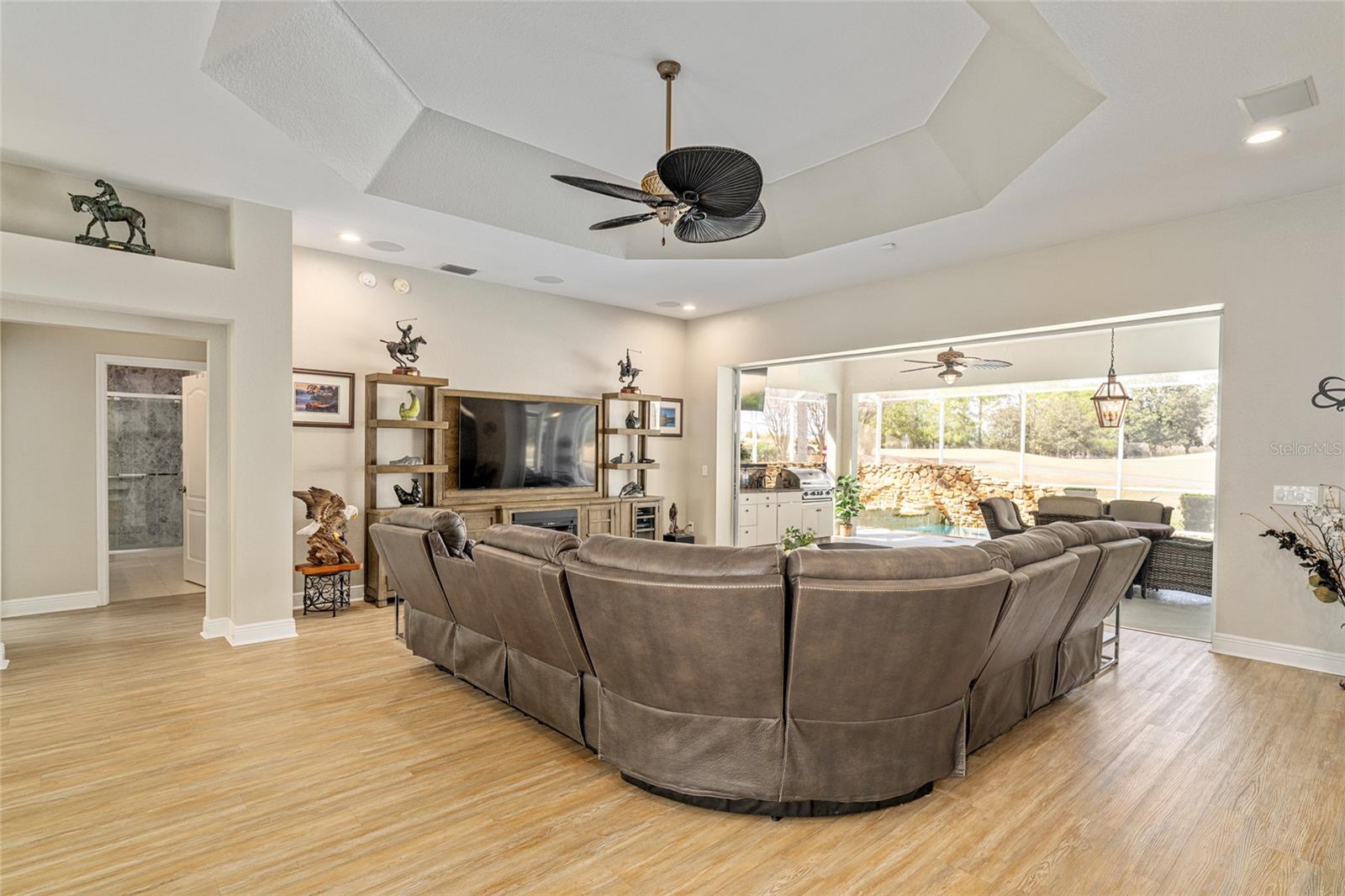 Image 9 of 75 For 8645 177th Grassmere Street