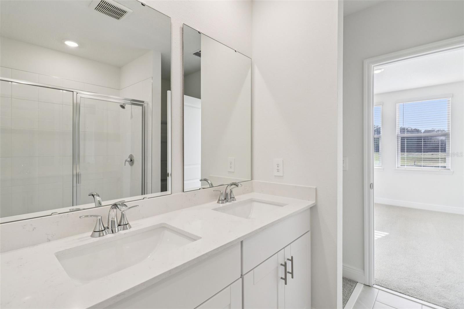 Image 15 of 25 For 875 Sunshower Drive