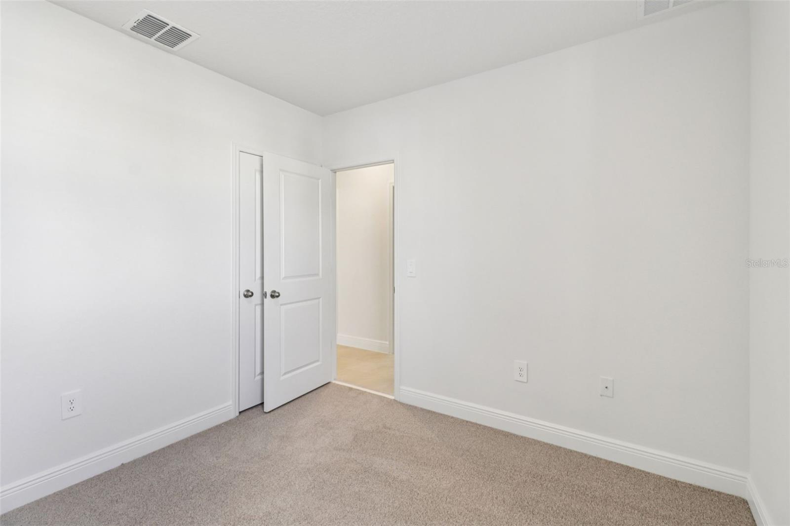 Image 21 of 25 For 875 Sunshower Drive