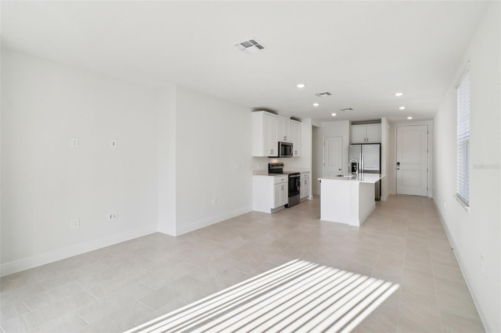 Image 6 of 25 For 875 Sunshower Drive