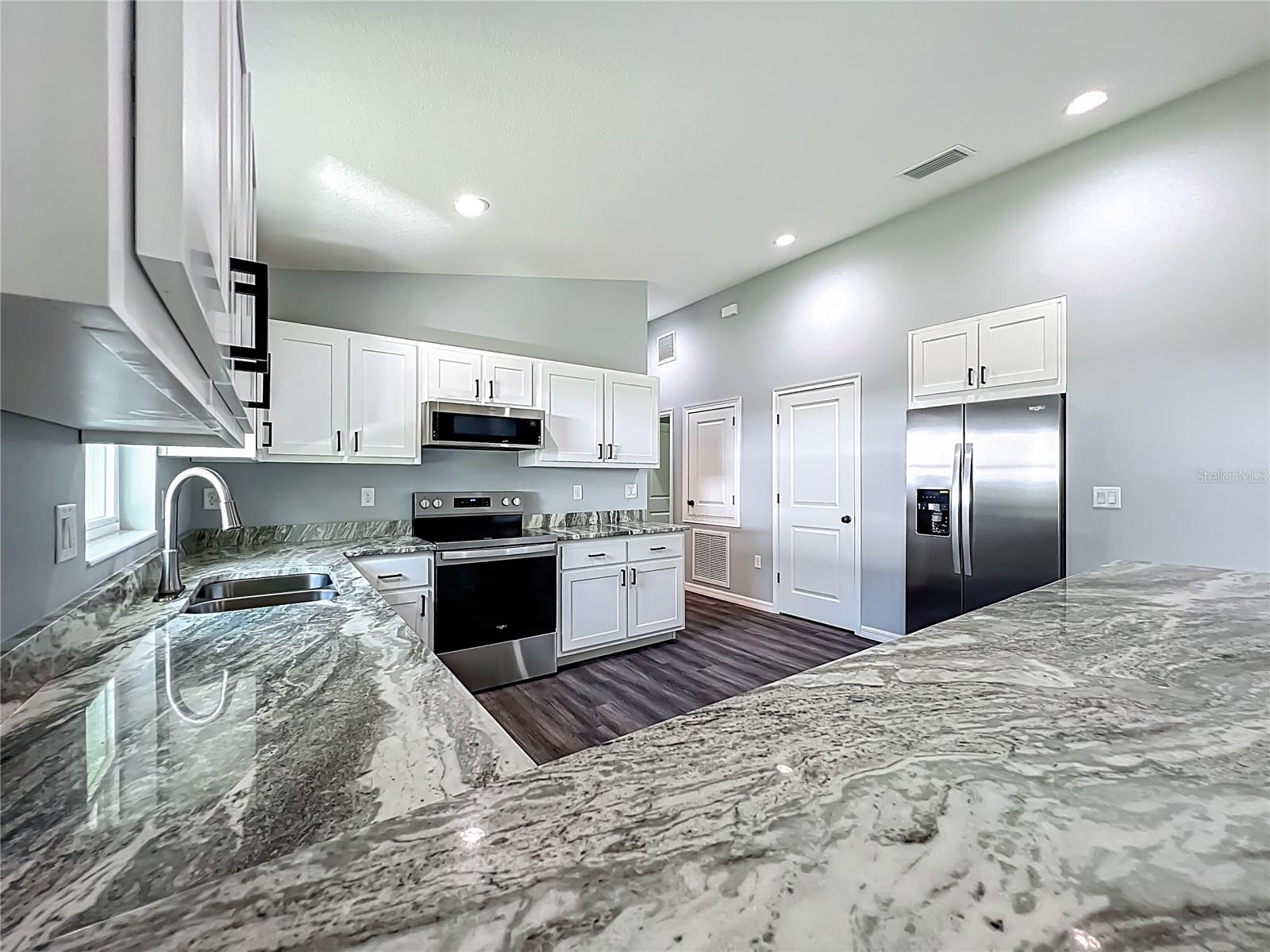 Image 14 of 47 For 919 Cr 482c  