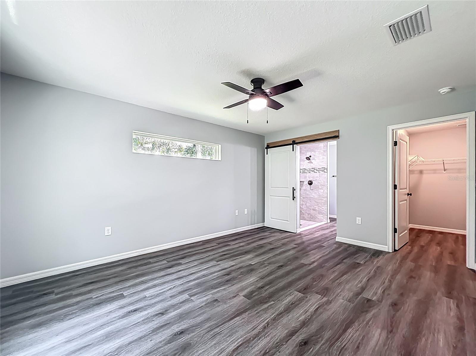 Image 18 of 47 For 919 Cr 482c  