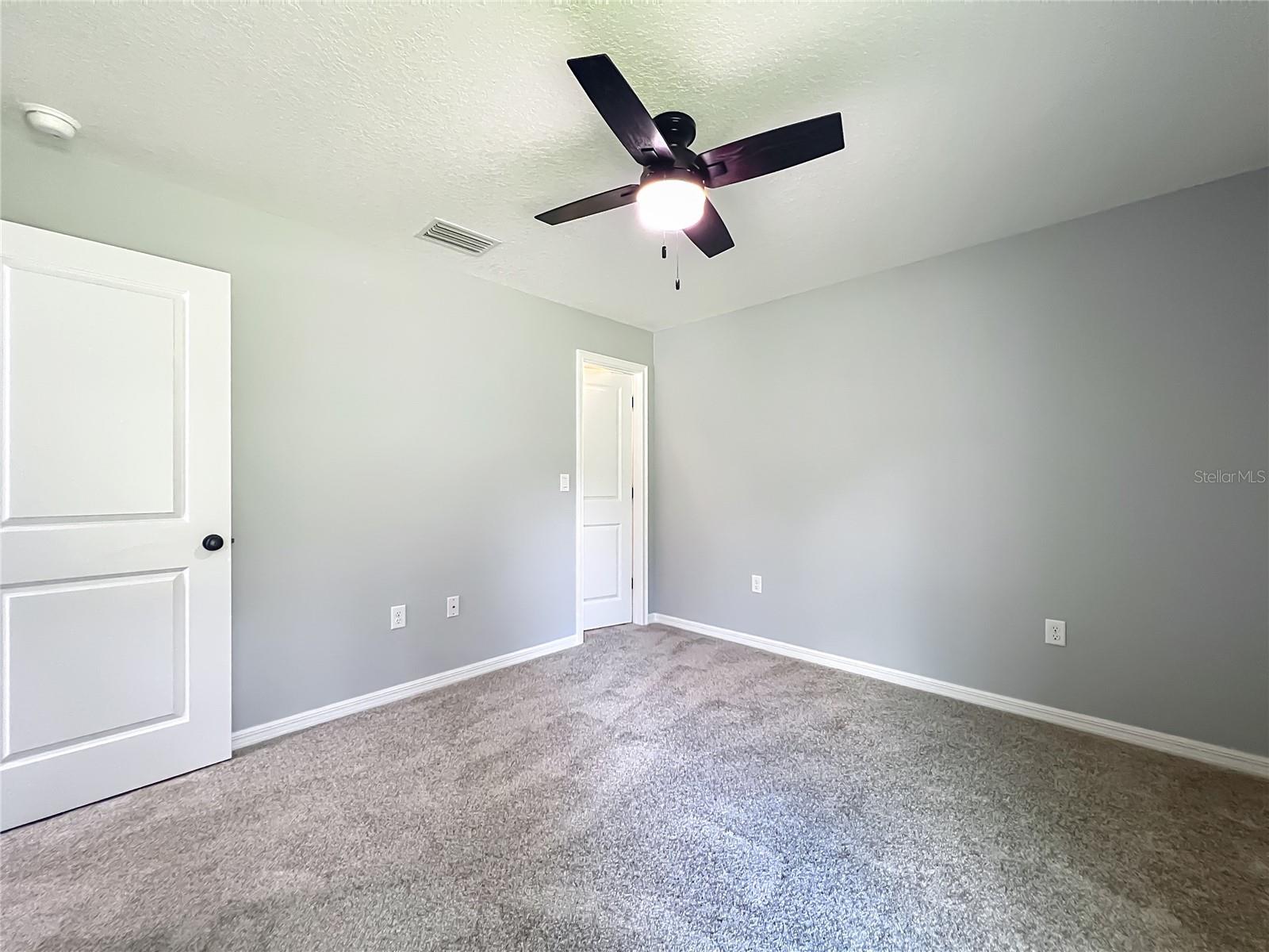 Image 25 of 47 For 919 Cr 482c  