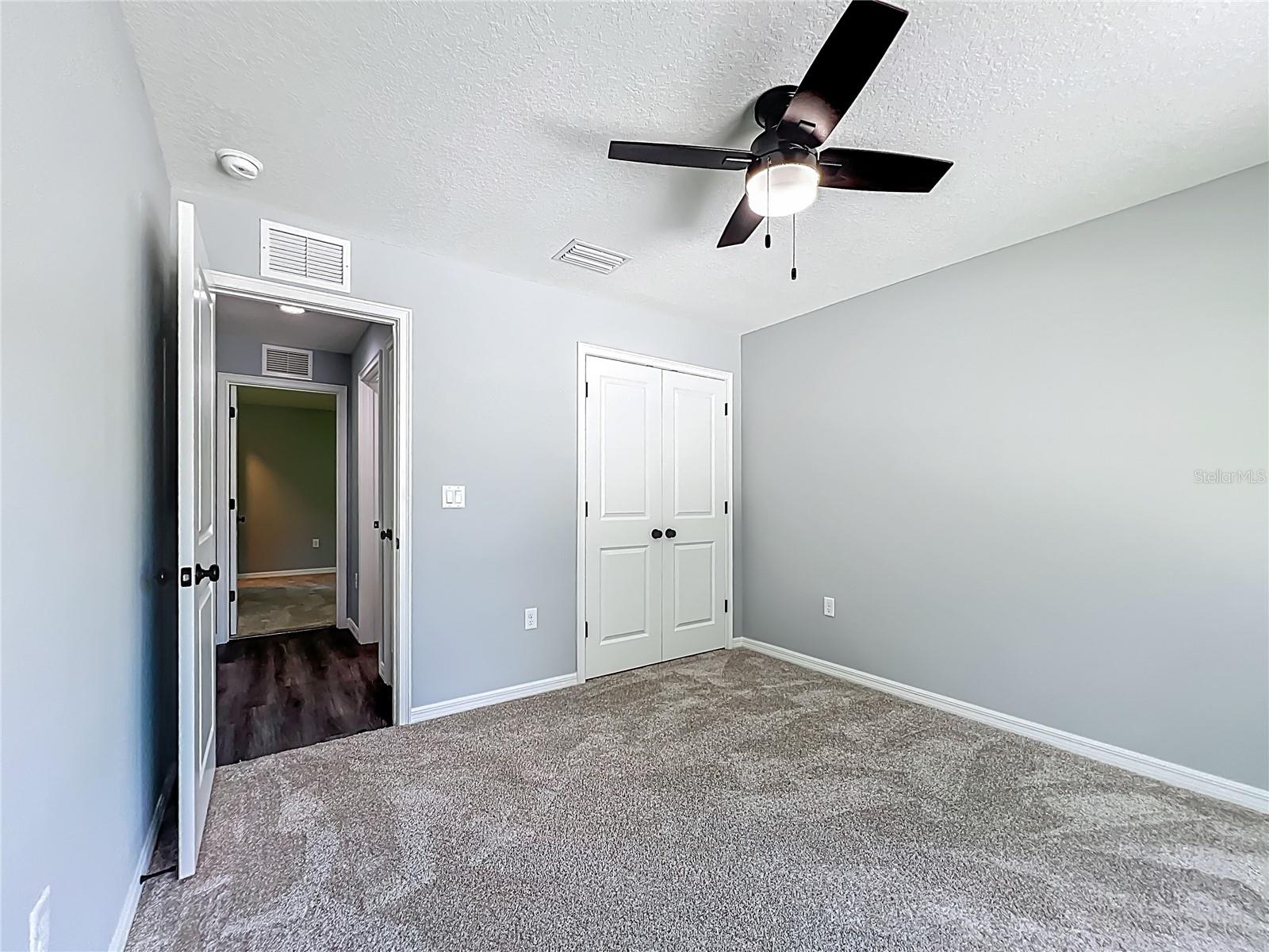 Image 28 of 47 For 919 Cr 482c  