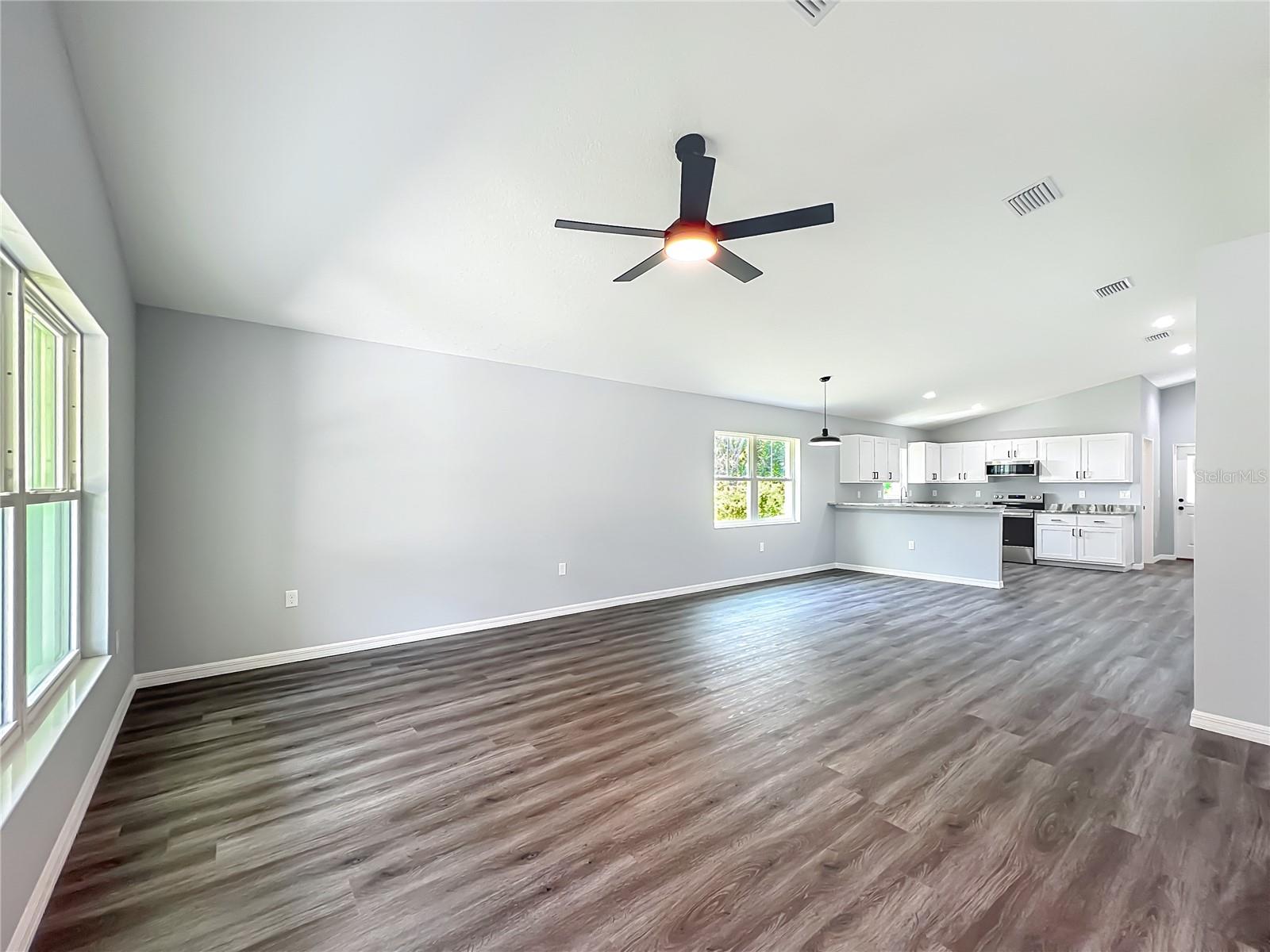 Image 8 of 47 For 919 Cr 482c  