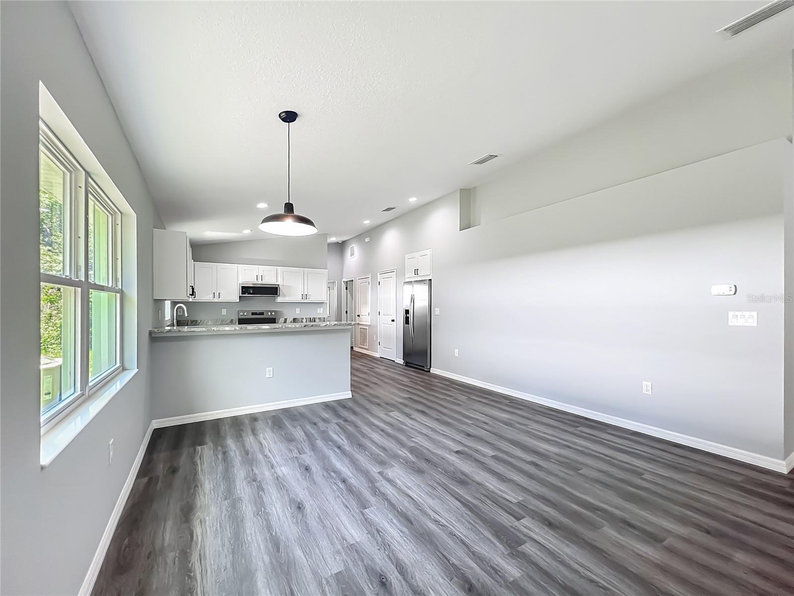 Image 9 of 47 For 919 Cr 482c  