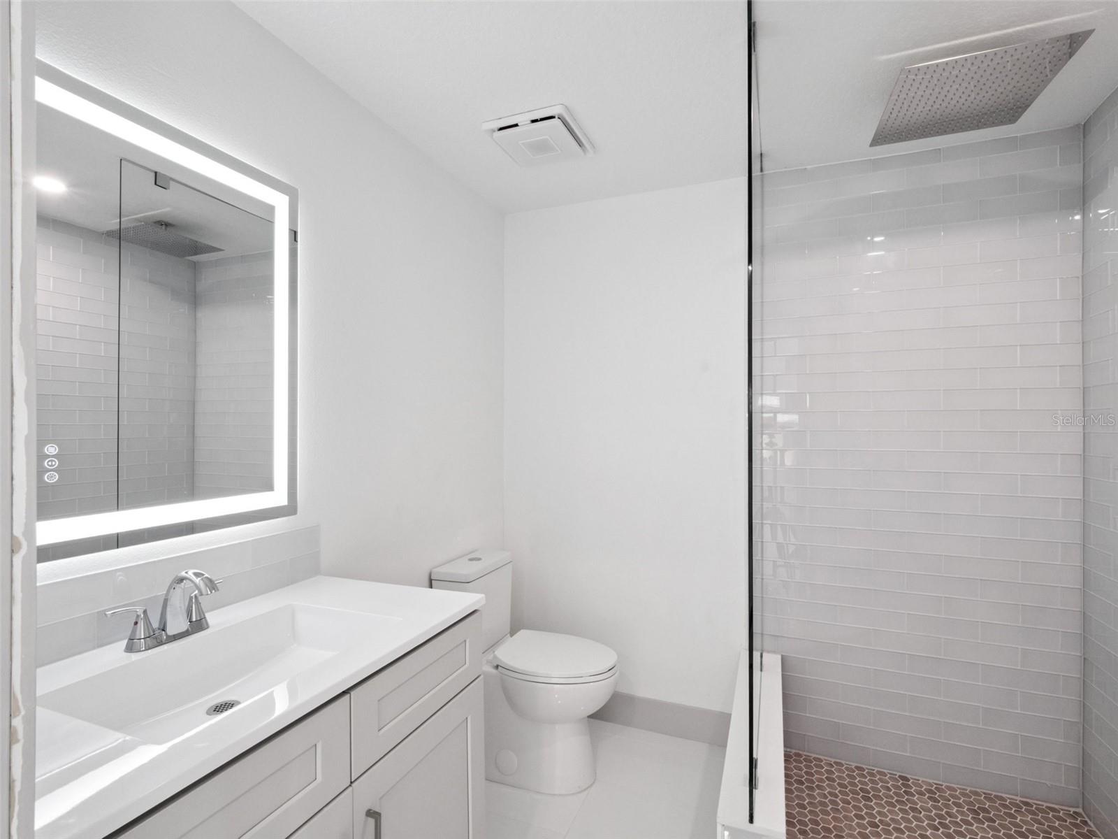 Image 18 of 39 For 28055 Leuty Road