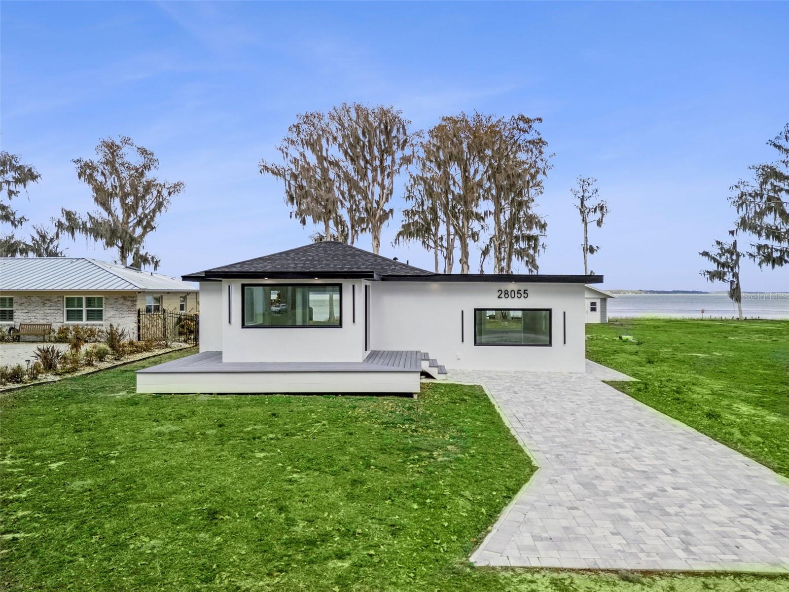 Image 26 of 39 For 28055 Leuty Road