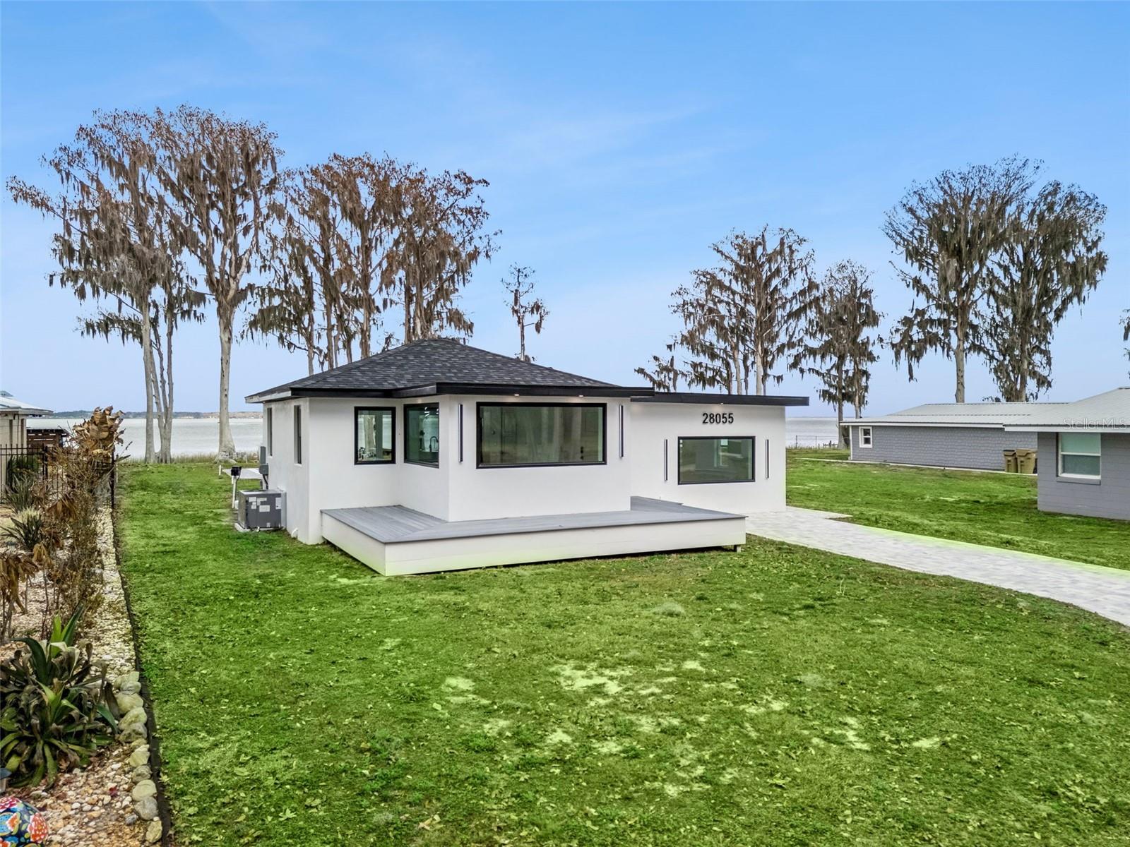 Image 27 of 39 For 28055 Leuty Road