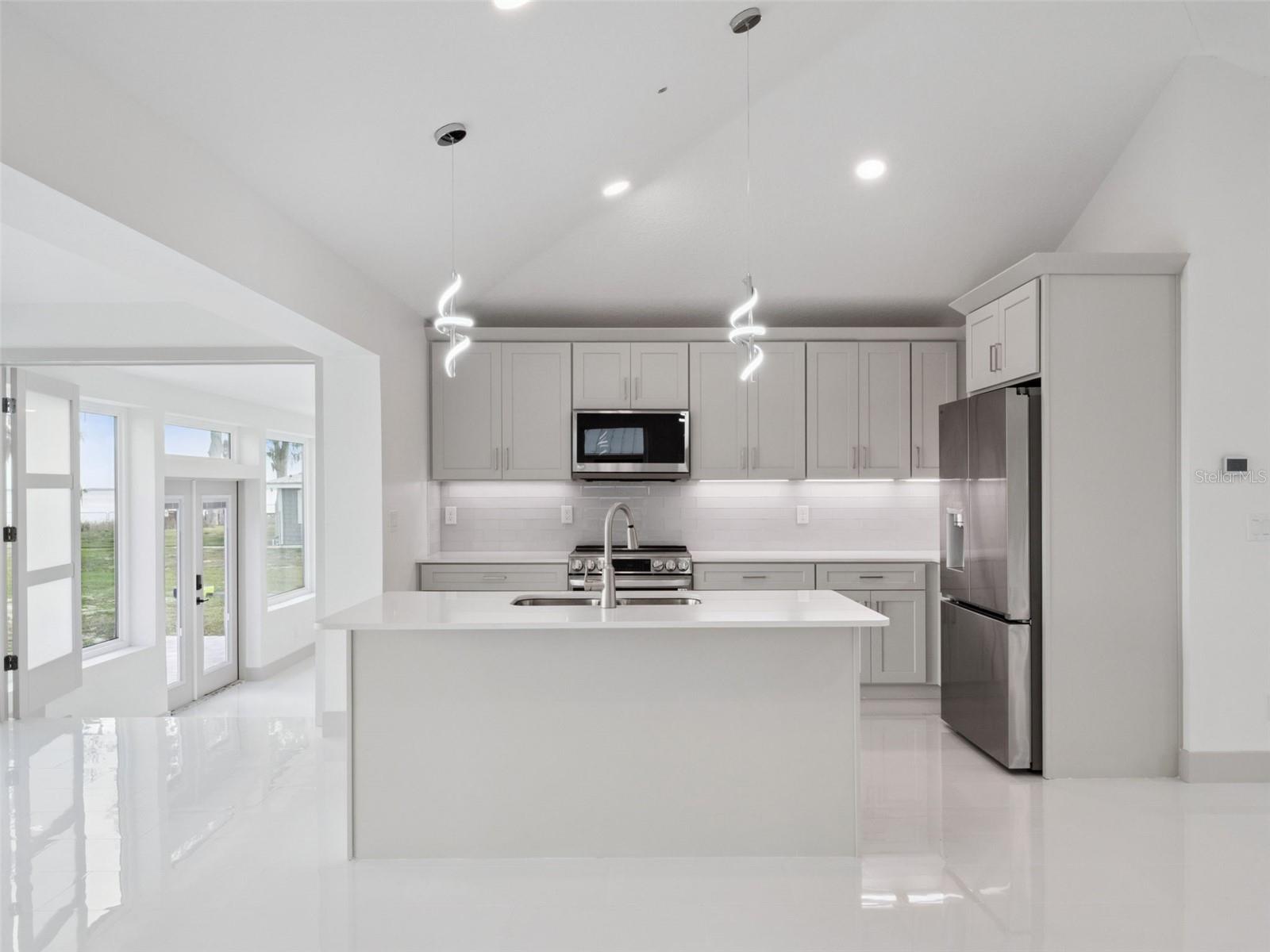 Image 7 of 39 For 28055 Leuty Road