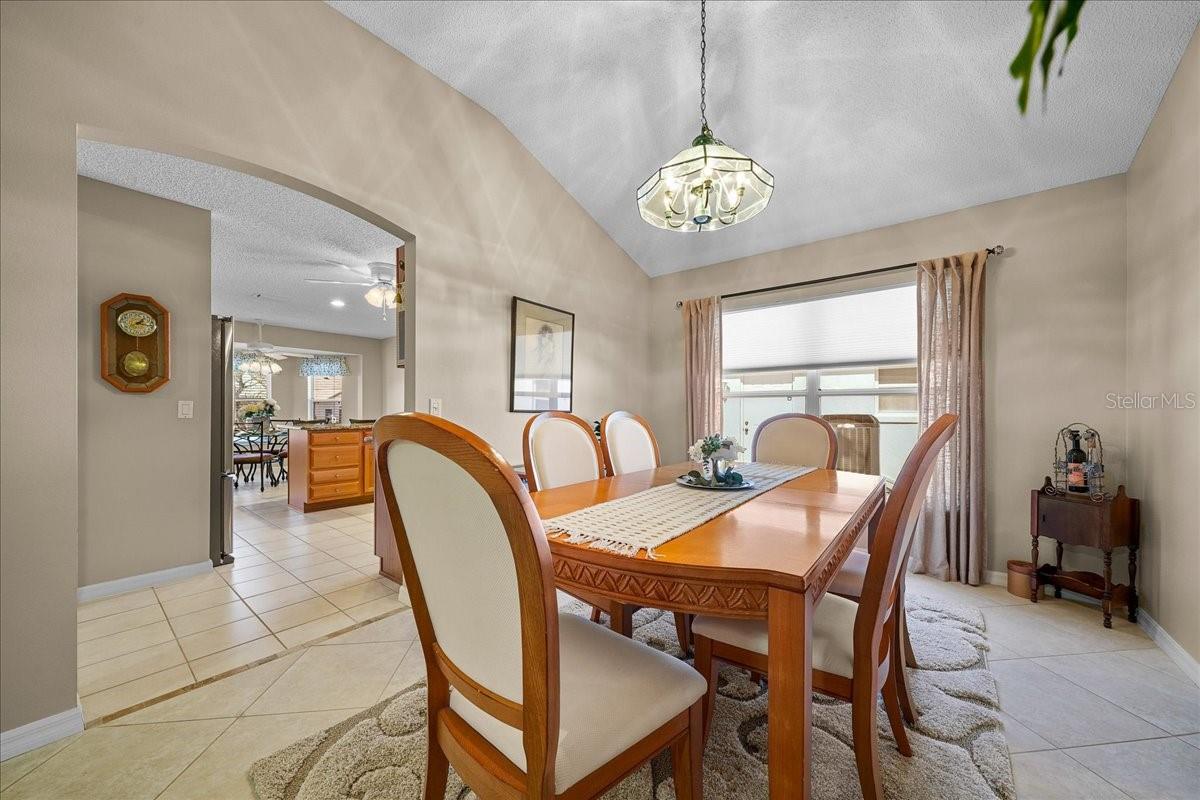 Image 24 of 77 For 821 San Salvador Drive