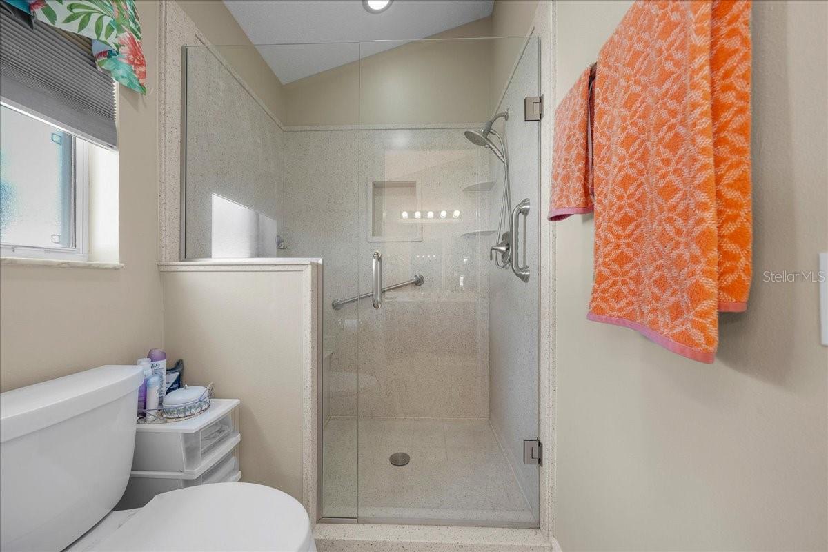 Image 38 of 77 For 821 San Salvador Drive