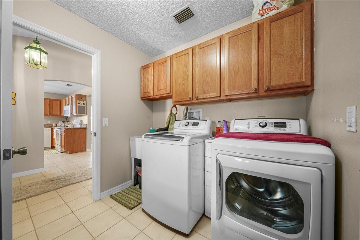 Image 50 of 77 For 821 San Salvador Drive