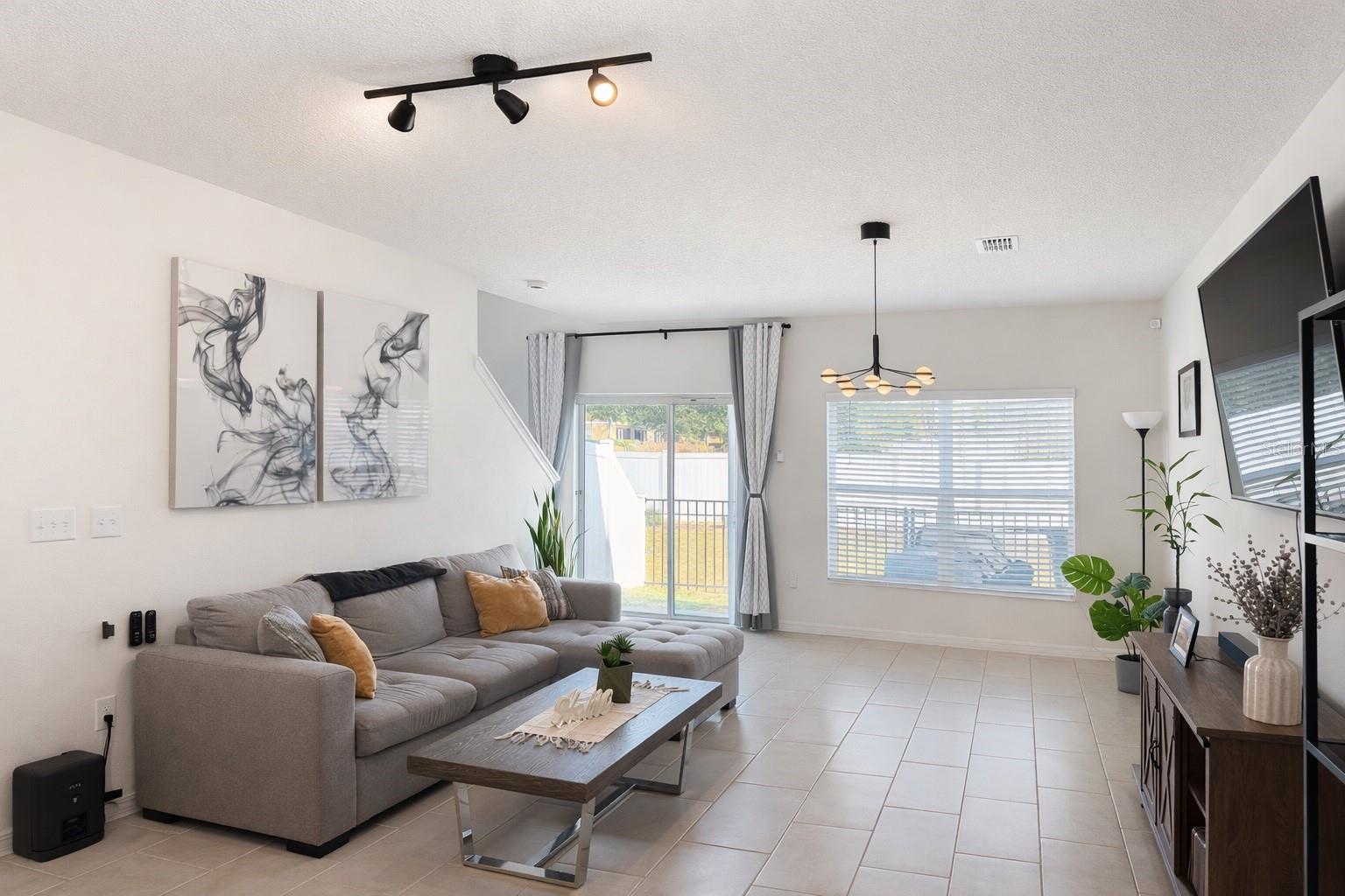 Image 3 of 18 For 1536 Mirabella Circle 1536