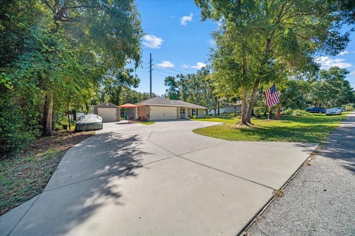 Image 4 of 40 For 543 Rooks Avenue