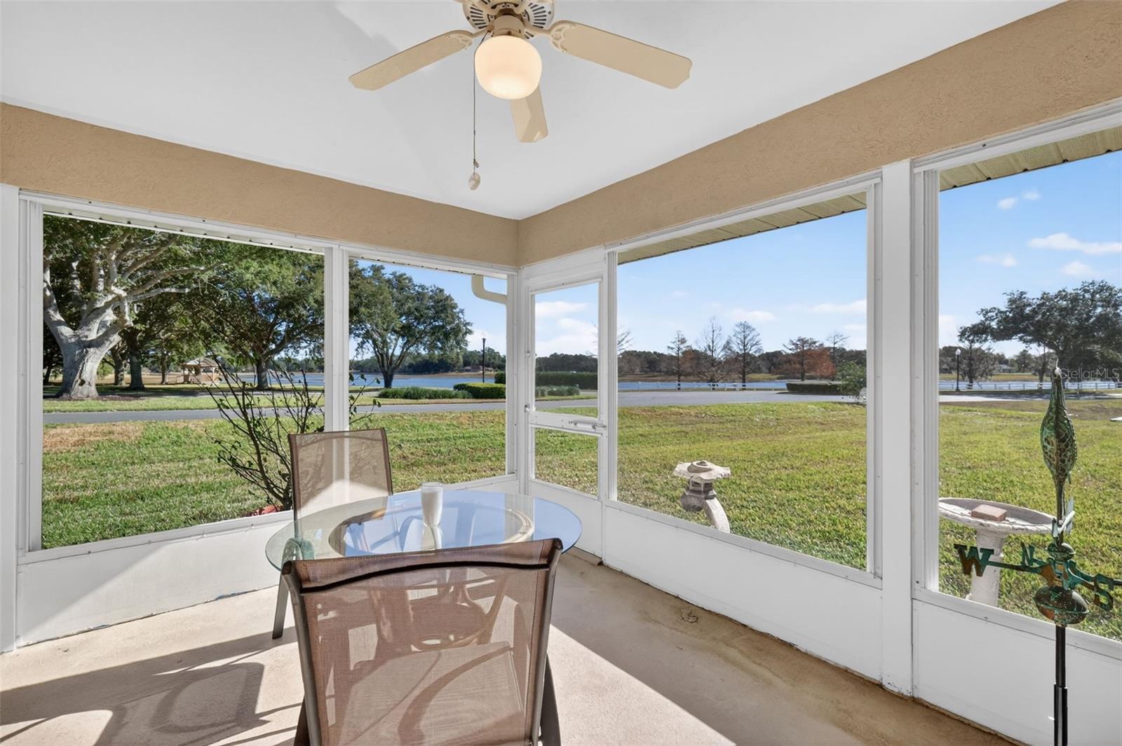 Image 33 of 68 For 21618 Queen Elizabeth Court