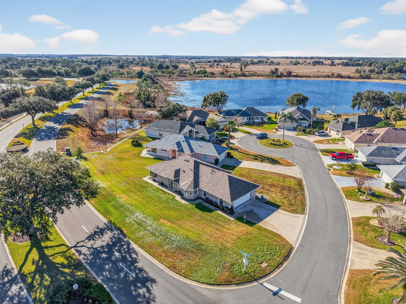 Image 43 of 68 For 21618 Queen Elizabeth Court