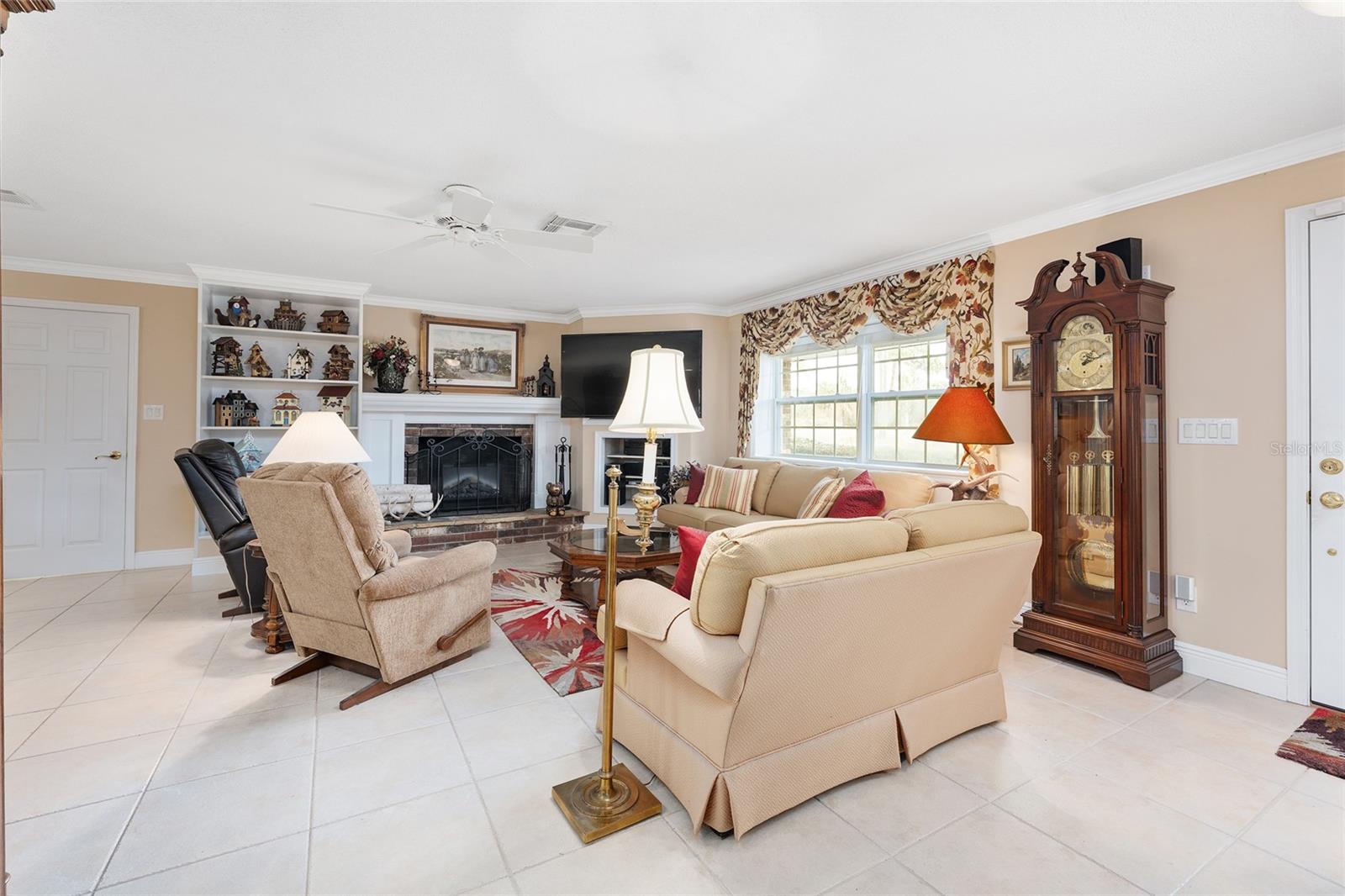 Image 8 of 69 For 98 Mockingbird Lane