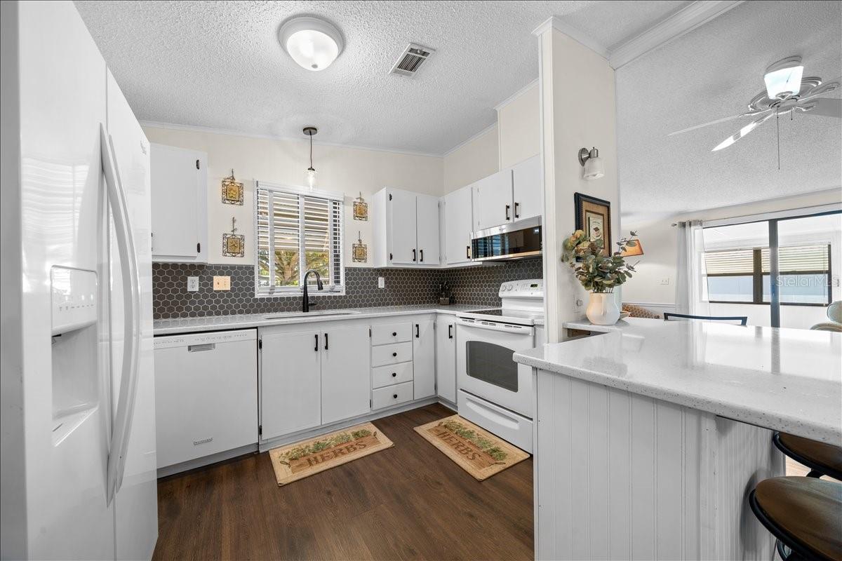 Image 5 of 58 For 1840 Schwartz Boulevard