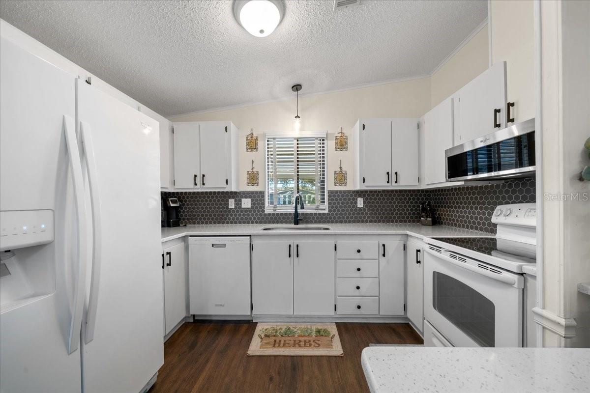 Image 6 of 58 For 1840 Schwartz Boulevard