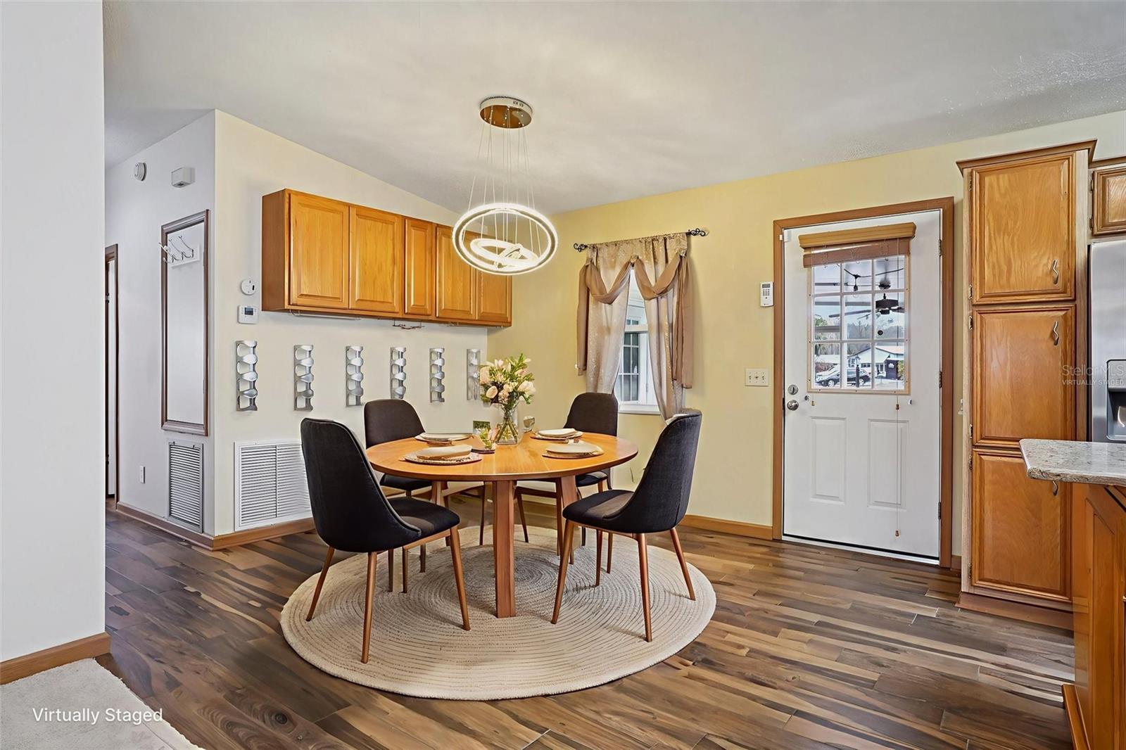 Image 11 of 46 For 1833 Schwartz Boulevard