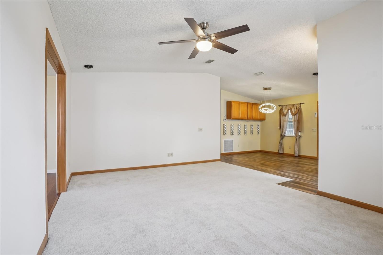 Image 17 of 46 For 1833 Schwartz Boulevard