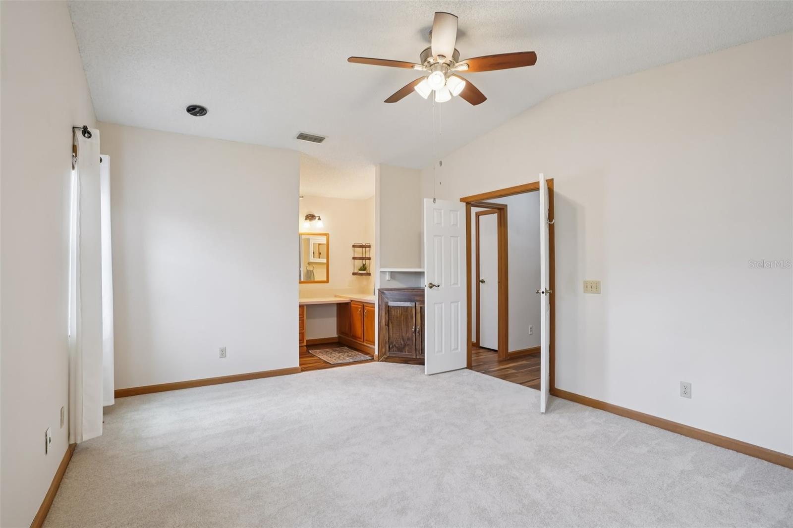 Image 20 of 46 For 1833 Schwartz Boulevard