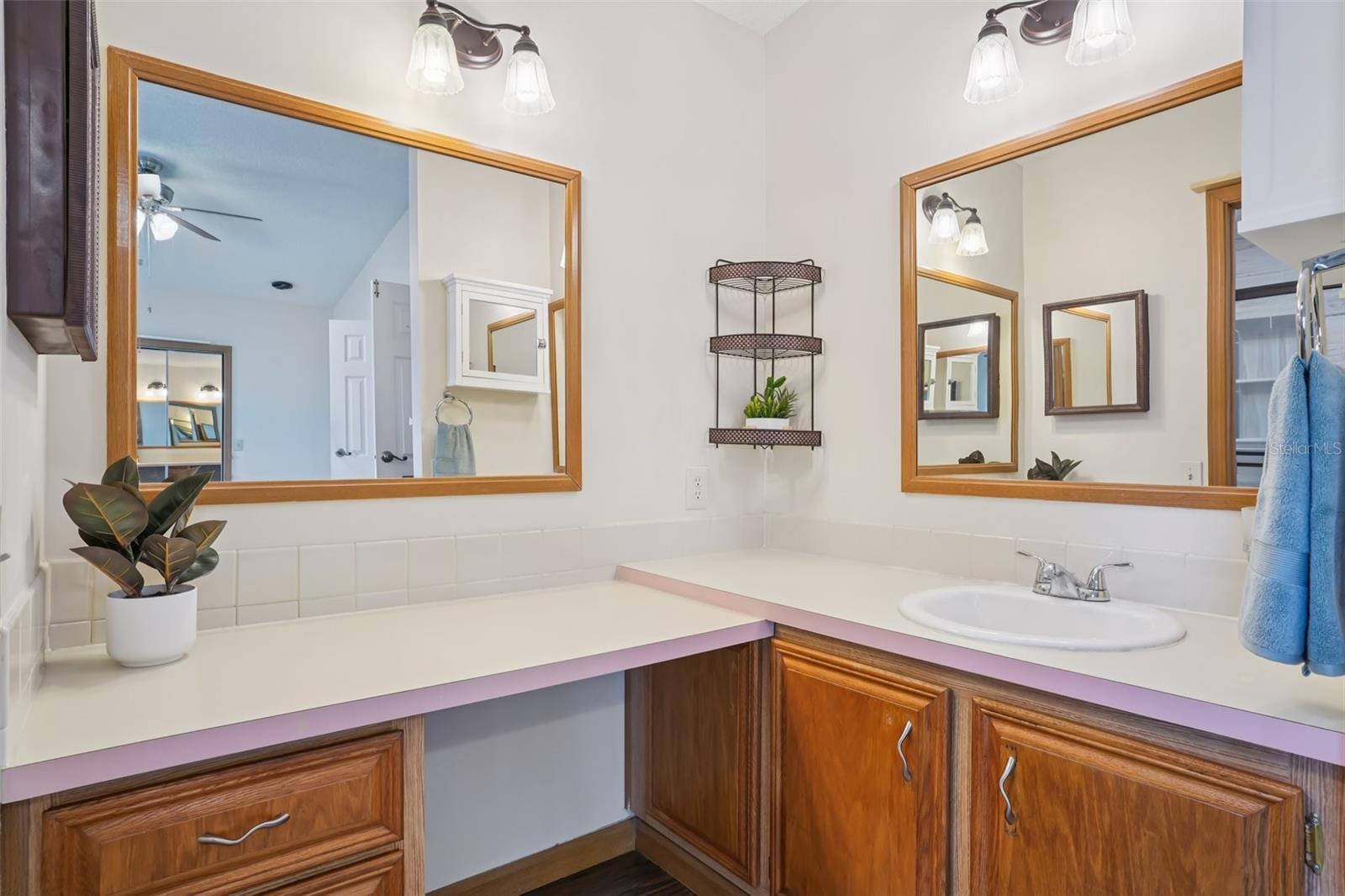 Image 22 of 46 For 1833 Schwartz Boulevard